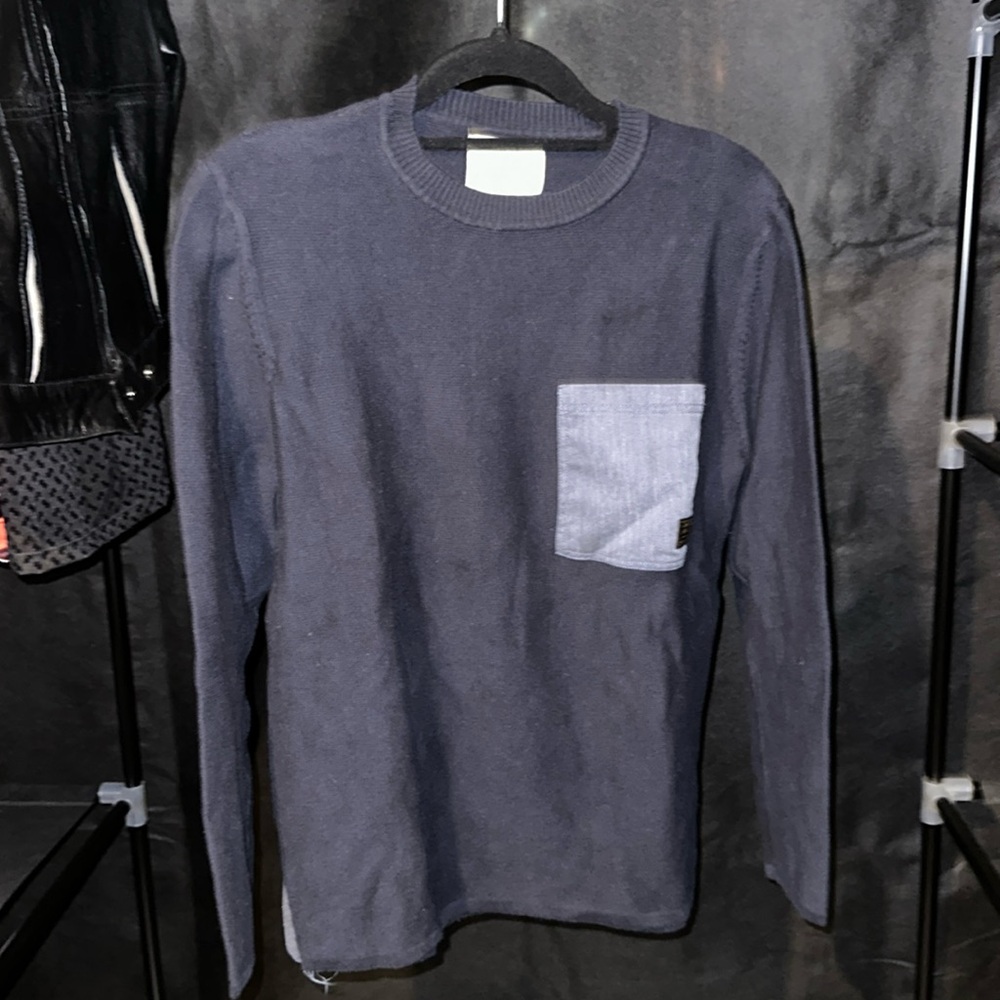 ZARA NAVY BLUE KNITTED SWEATER WITH DEMIN FRON POCKET AND SIDE DETAILS.